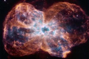 "Хаббл" сделал снимок останков похожей на Солнце звезды