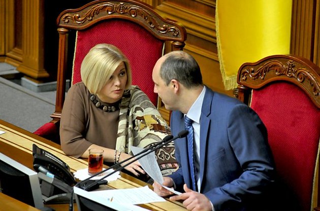 Рада уволила старых членов ЦИК, а новых назначить не может