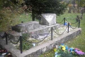 В Польше вандалы уничтожили памятник воинам УПА