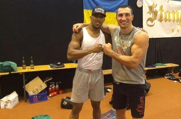 Команды Кличко и Джошуа продолжают переговоры