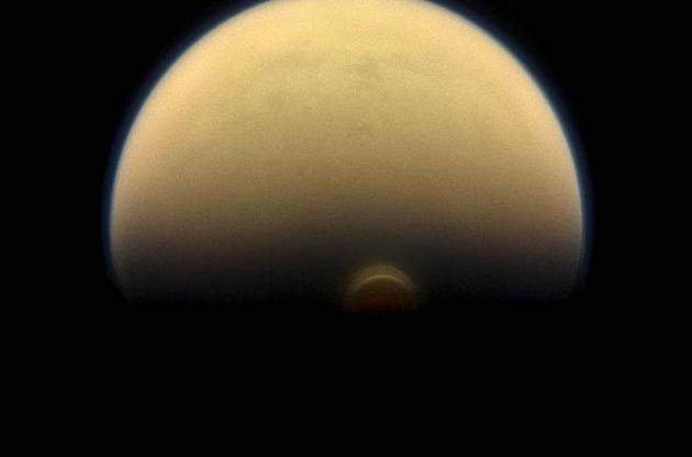 Астрономы впервые увидели наступление зимы на Титане