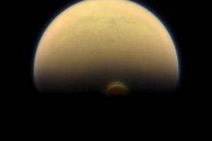 Астрономи вперше побачили прихід зими на Титані