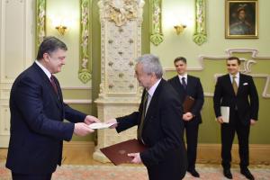 Порошенко прийняв вірчі грамоти у нових послів Польщі, Азербайджану та Іраку