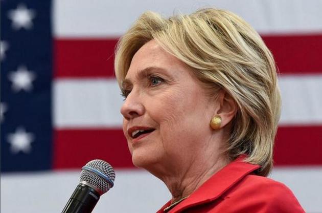 ФБР возобновило расследование по делу Клинтон за 11 дней до выборов в США