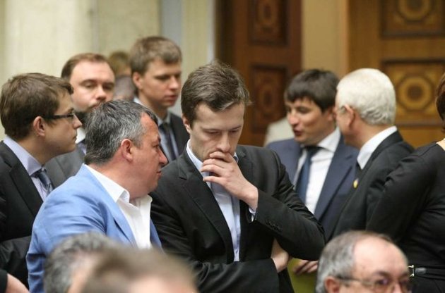 Алексей Порошенко задекларировал 77 тыс грн зарплаты депутата