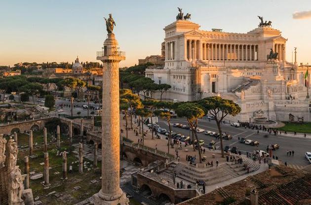 Колонна Траяна в Риме