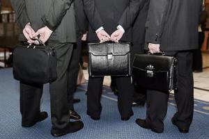 Між Hilton і людьми…