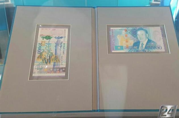 Купюра з Назарбаєвим вийде в обіг з 1 грудня