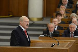 Лукашенко запропонував організувати чесні вибори в Донбасі