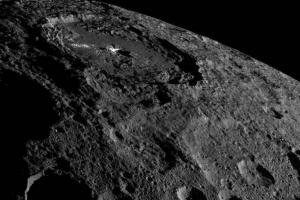 NASA опублікувало нові знімки поверхні Церери