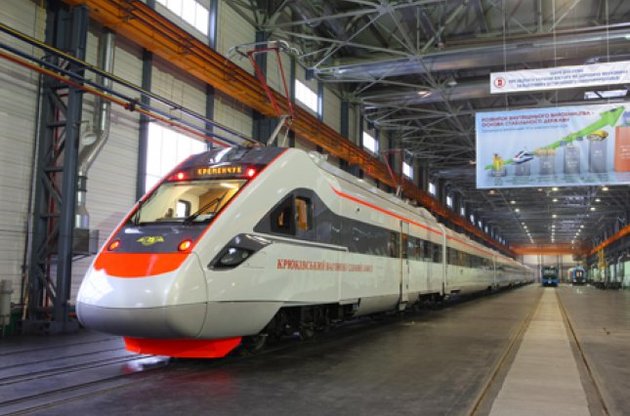 У Польщу з Києва прибув перший тестовий потяг "Інтерсіті+"