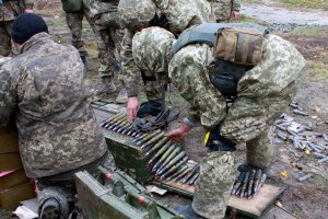 ВСУ понесли потери под Светлодарском из-за недостатков командования и подготовки бойцов - Бутусов