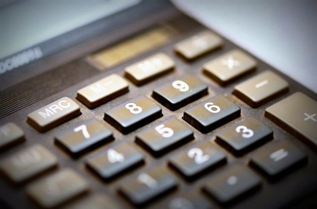 Кабмін знову підвищив зарплати бюджетникам