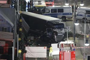 Бортовий комп'ютер зупинив вантажівку під час теракту в Берліні