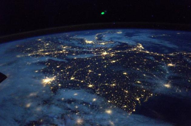 Астронавт ESA опублікував знімок нічної Франції з космосу