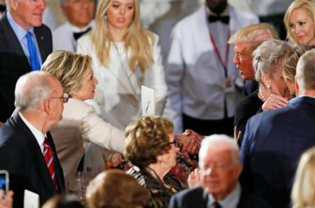 Трамп устроил овацию чете Клинтон на инаугурационном ланче