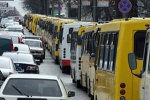 Частные маршрутки Киева повышают стоимость поездки на гривню
