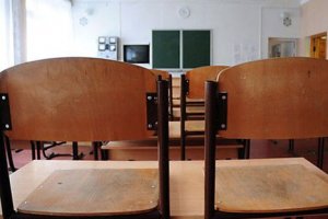 На шпагаті між старим і новим