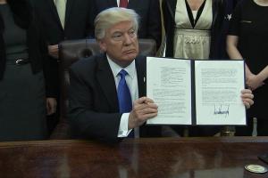 Трамп подписал указ о запрете лоббирования