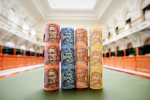 Україна заблокувала майже 29 мільйонів гривень на рахунках "чиновників" ОРДЛО