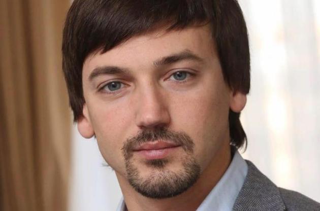 На Хмельникова вночі скоїли напад