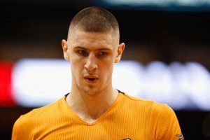 Гравець НБА Лень готовий допомогти збірній України на Євробаскеті