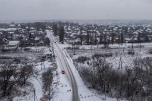 Бойовики обстріляли електриків, які відновлювали електропостачання Авдіївки