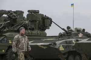 Порошенко ввів у дію рішення РНБО про оборонне замовлення на 2017-2019 роки