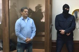 Московский суд отклонил жалобу Сущенко на продление ареста