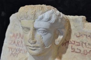 Римські вчені відновили дві зруйновані статуї з Пальміри