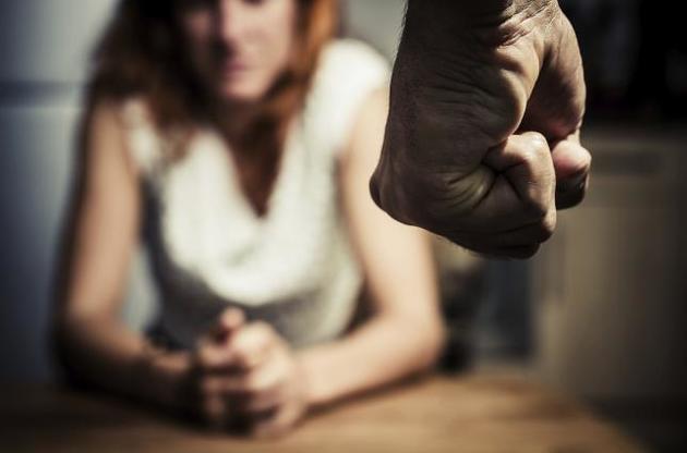 Чому жертви домашнього насильства не покидають своїх тиранів