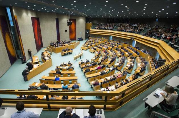 Парламент Нідерландів обговорив голосування по ратифікації асоціації України