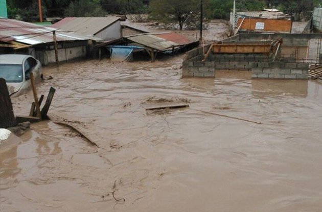 Наводнение в Чили отрезало от мира целые районы