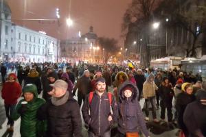 В Румынии на антиправительственные акции вышло несколько тысяч человек