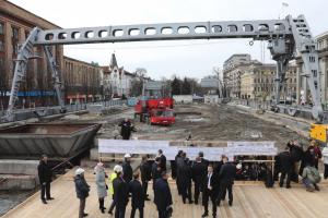 Будівництво нових станцій метро в Дніпрі завершиться через 3 – 4 роки – Порошенко
