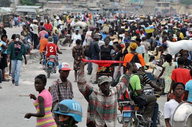На Гаити автобус наехал на участников фестиваля уличных музыкантов, погибли 38 человек