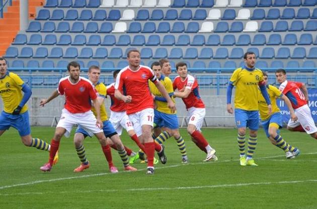Матч "сборной Крыма" по футболу в Севастополе посетило 500 человек