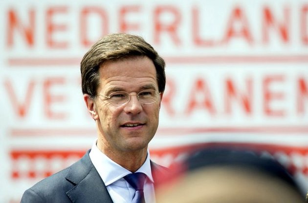 Рютте и Вилдерс обменялись обвинениями накануне выборов в парламент Нидерландов – Bloomberg