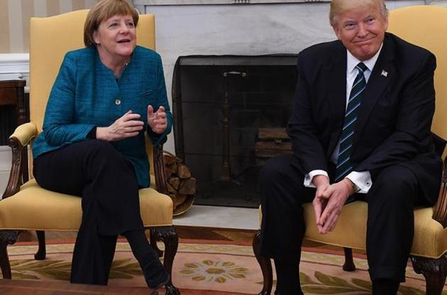 Трамп поблагодарил Меркель за обещание увеличить расходы на оборону