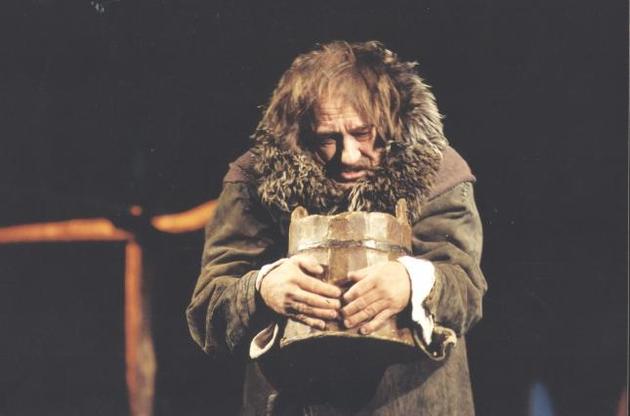 Богдан Ступка