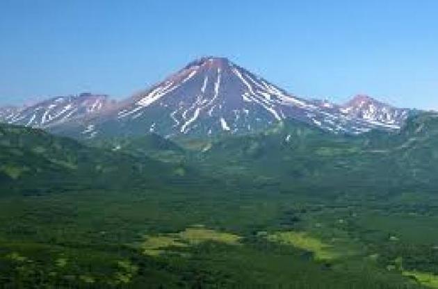 Вулкан Камбальний на Камчатці прокинувся вперше за 200 років