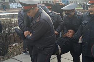 В столице Кыргызстана разогнали митинг