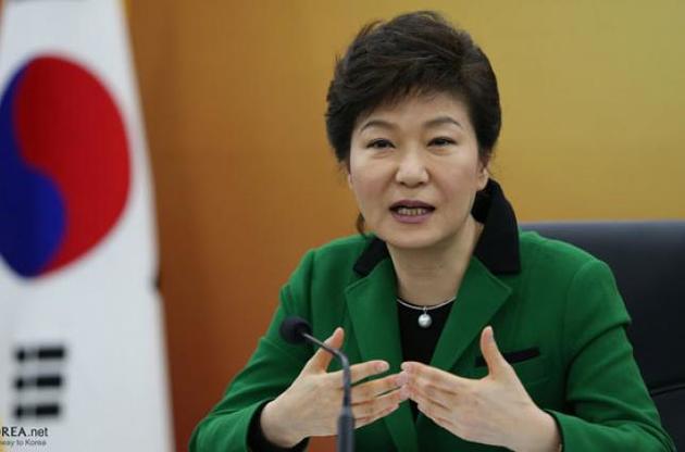 Прокуратура Південної Кореї хоче заарештувати екс-президента Пак Кин Хе