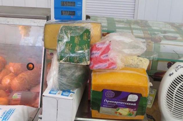 У Криму знищують українську продукцію