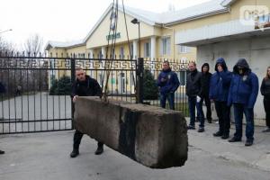 "Национальный корпус" взял тайм-аут в блокаде "Сбербанка"