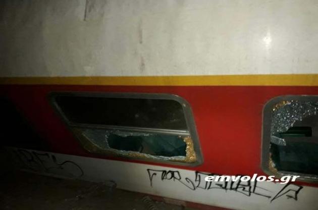 В Греции сошел с рельс поезд