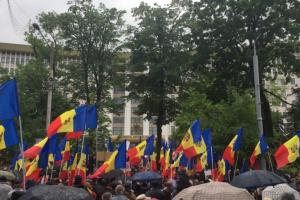 У Молдові пройшли масштабні протести проти зміни виборчої системи