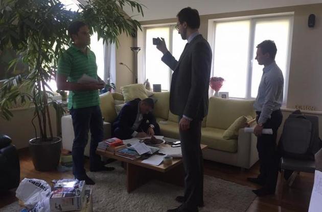 Правоохранители пришли с обысками к одному из лидеров "Демальянса"