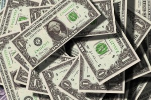 НБУ повысил официальный курс гривни до 26,43 грн/доллар