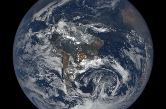 NASA опубликовало снимок вспышек в атмосфере Земли